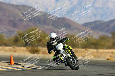 media/Jan-09-2022-SoCal Trackdays (Sun) [[2b1fec8404]]/Turn 14 (10am)/